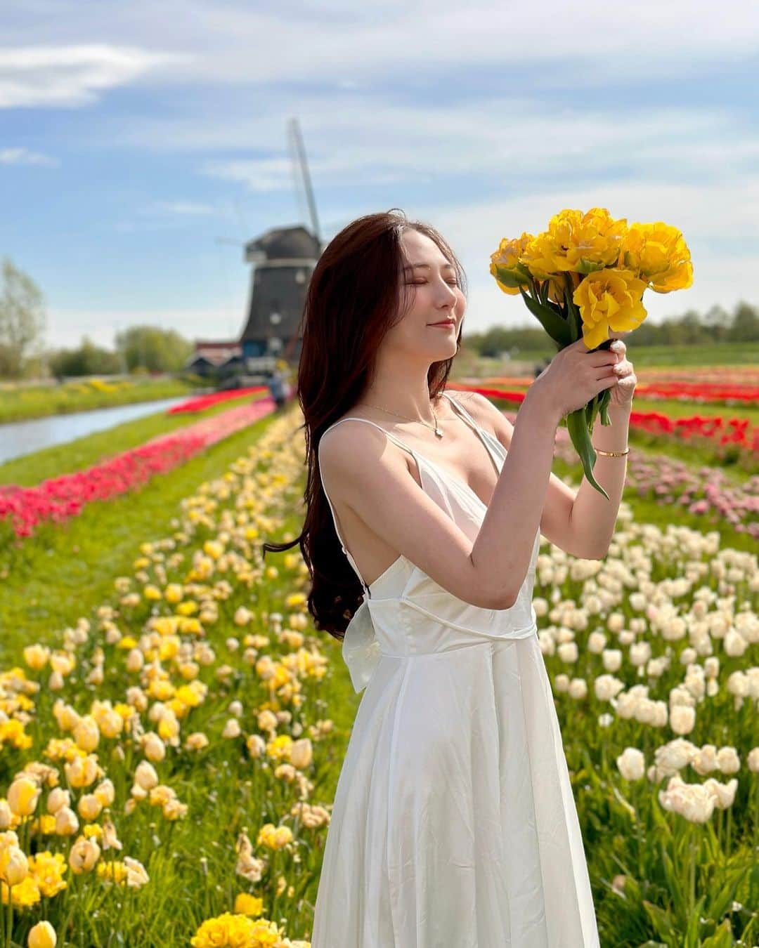 漢娜Hannahさんのインスタグラム写真 - (漢娜HannahInstagram)「我又真的真的初戀了  #amsterdam #keukenhof」5月6日 13時13分 - callmetsts