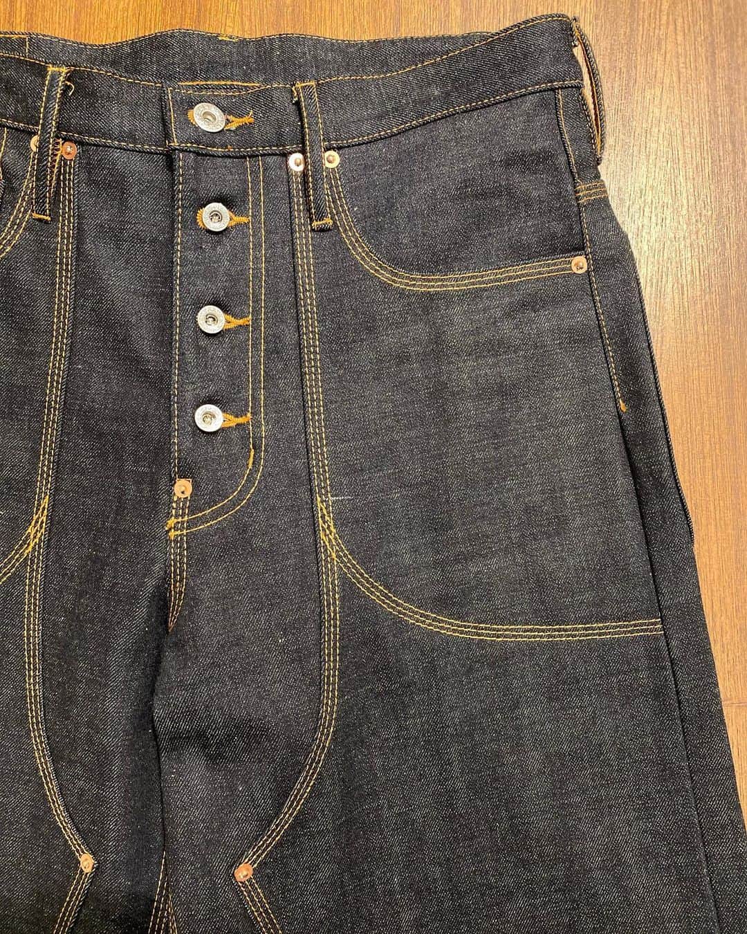 Deepinsideinc.com Storeのインスタグラム