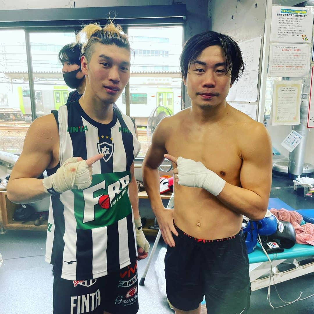 谷口将隆のインスタグラム：「. . sparring🥊 . . #6R #スパー　#課題たくさん　 #boxing #俺太りすぎて顔でかい」