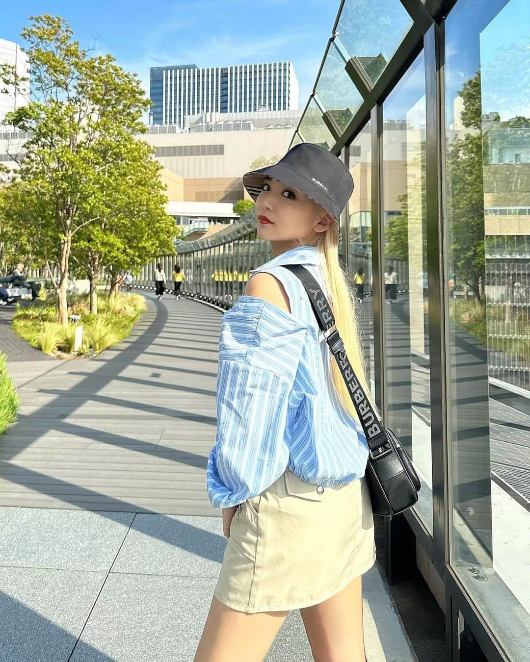 のインスタグラム：「. GW楽しんでますか？🌿 . 5月はライブいっぱいあるし旅行も行くし 楽しみな事ばっかりなので元気に過ごします🫡🌈」