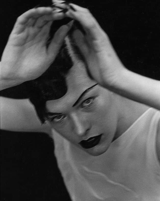 ピーター・リンドバーグさんのインスタグラム写真 - (ピーター・リンドバーグInstagram)「Milla Jovovich, Paris, 1998 #LindberghStories #MillaJovovich #imagesofwomen #vogueitalia」5月6日 5時34分 - therealpeterlindbergh
