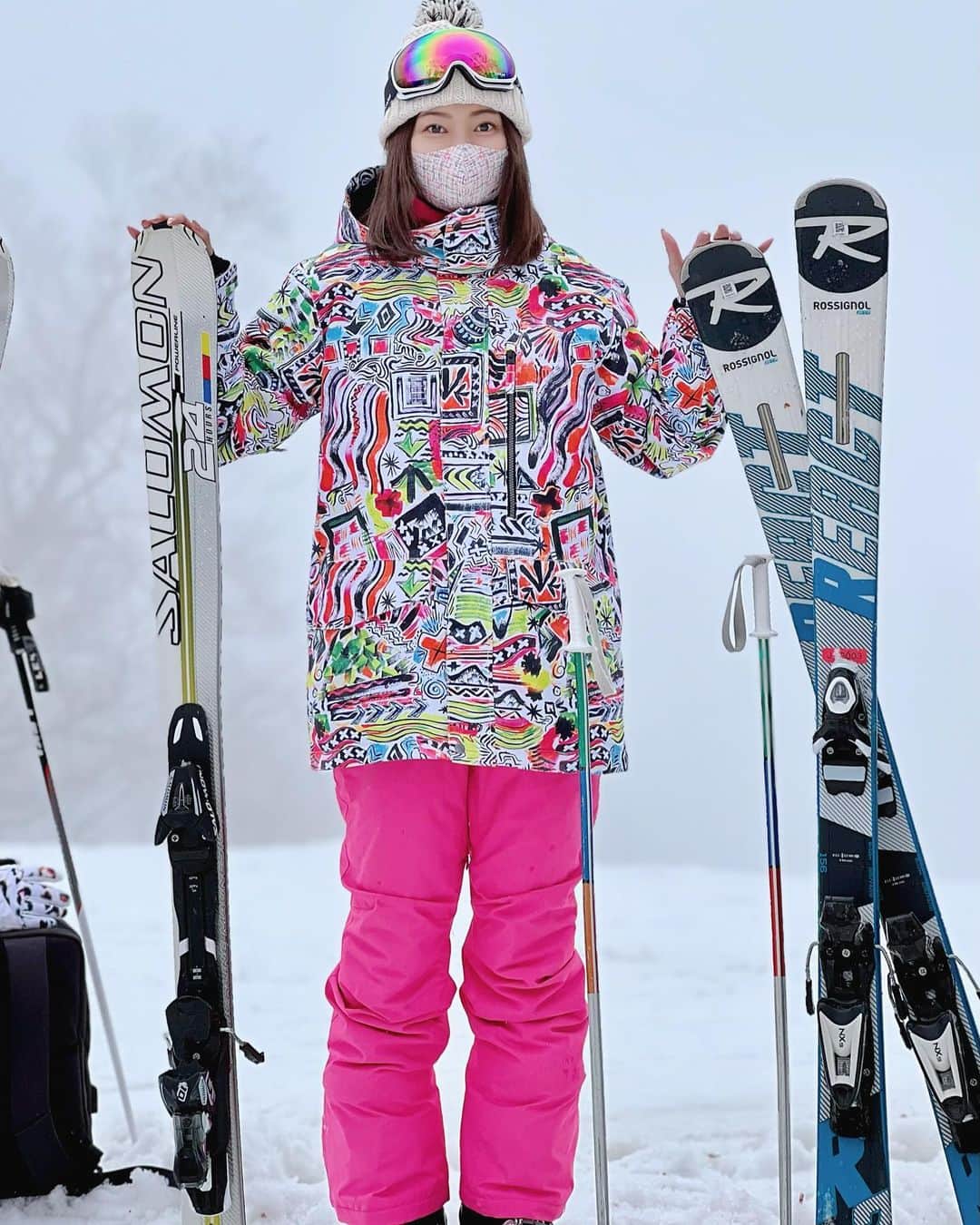 織田千穂さんのインスタグラム写真 - (織田千穂Instagram)「そして、、、 織田幕の山頂制覇シリーズも無事達成！ やっと3山目💡 ̖́- * 今年の冬スペオフは雪山シリーズだらけでしたが 初心者コース🔰に付き合って下さったみなさま どうもありがとうございました🙏🏻🙏🏻🙏🏻🙏🏻   #スキー #スキー場 #スノーボード #スノボ #群馬スキー #たんばらスキーパーク #雪山 #雪 #skiholiday #スノーマジック #yukiyama #ゲレンデ #スキー女子 #スノボ女子 #スキー好きな人と繋がりたい #スノボ好きな人と繋がりたい #織田幕」5月6日 5時46分 - chihoda