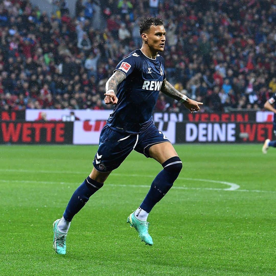 ダヴィー・ゼルケのインスタグラム：「All glory to you Jesus ❤️✝️ #Derbysieger #effzeh @fckoeln」