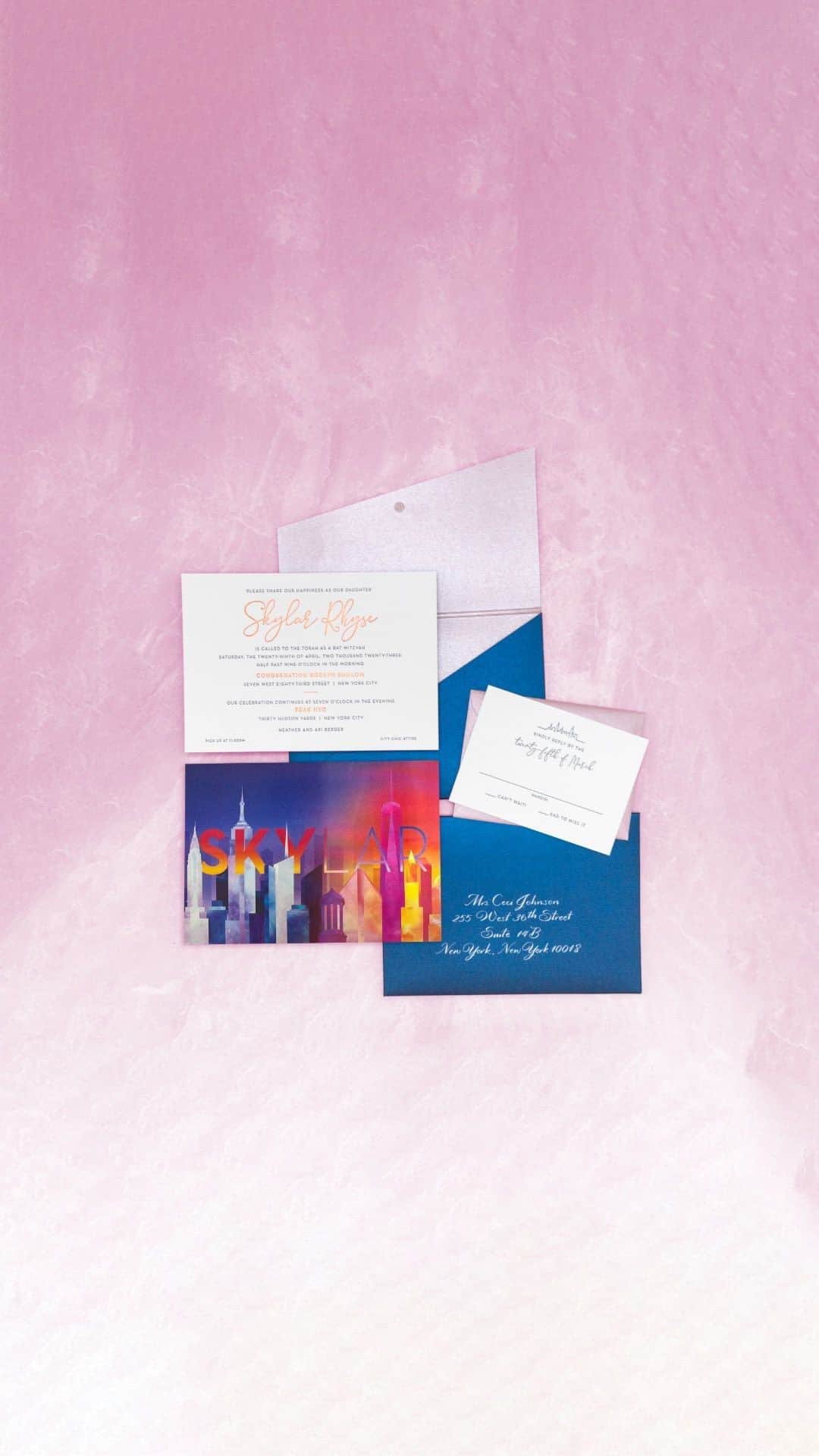 Ceci Johnsonのインスタグラム：「The invitation that set the tone for “SKY”lar’s Bat Mitzvah at @PeakHudsonYards this past weekend. 🌇 ✨  The card flashes between a warm, vibrant sunset into a cool night-time view of the iconic Manhattan skyline. Inspired by what the guest was to experience: arriving at the party with a welcoming sunset view to ending the evening with the midnight sky and sparkling cityscape above them. 🧡 💙   Follow @CeciNewYork for more design inspiration to #BeautifyYourWorld and @VictoriaDubinEvents for extraordinary Weddings, Celebrations & Events.  Planning, Design, Production: @victoriadubinevents + @amandadubin Invitation Design + Event Branding: @cecinewyork Venue: @peakhudsonyards Catering:@rhchospitality Design: @dejuanstroud Entertainment, lighting, video content and production: @totalentertainmentnyc Favors + Swag: @etyshasha Cake: @rbicakes Photography: @michaeljurick Video: Ben Schwartz  #batmitzvah #batmitzvahinvitations #eventdesign #eventplanning #eventstyling #invitationdesign #custominvitations #stationerydesign #designerinvitations #luxuryinvitations #cecicouture #cecinewyork #victoriadubinevents」