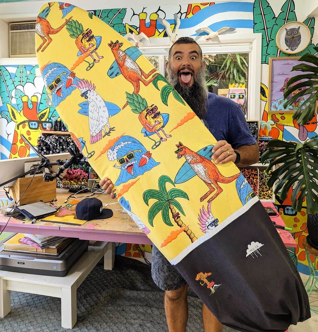 MULGAさんのインスタグラム写真 - (MULGAInstagram)「Checkout this @mulgatheartist x @seasickthreads collab action! ☀️🏄🌊⁣ ⁣ To celebrate our collabadabadoo we're giving one away 🙌😎🤙⁣ ⁣ To enter follow both our Instagram accounts and tag 2 buddies who could use a funky board bag. More entries is more chances to win, winner announced in 2 days. ⁣ ⁣ And they're for sale in the @seasickthreads internet shop 🏪🪡🤠⁣ ⁣ #mulgatheartist #seasickthreads #win #boardbag #surfboardbag #surf」5月6日 7時06分 - mulgatheartist