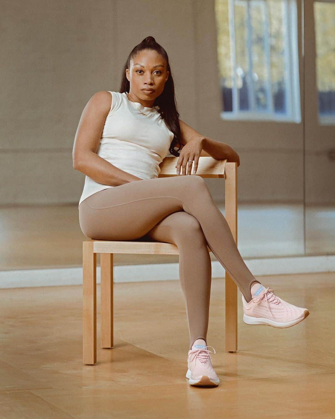 アリソン・フェリックスのインスタグラム：「We’re Built Different. Introducing @bysaysh One Ballerina.   I love the strength and beauty of this pink. Women are built different and deserve products built for our bodies.   Limited Edition—Grab Ballerina 🩰 and join our movement to build a company for women, by women.」