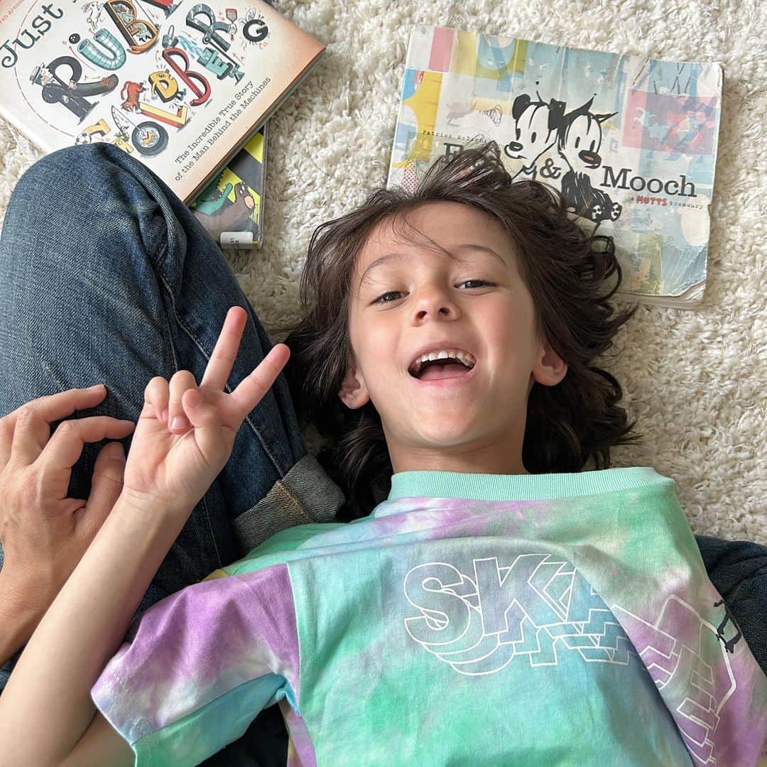 フリーディアのインスタグラム：「Kodomo no hi 🎏  Happy Children’s Day. Cheers to the ones that make us smile the biggest💕  In Japan, Kodomo no hi, or "Children's Day," is celebrated every year on May 5. On this national holiday, children are respected and honored for their individual strengths and happiness is wished upon them. • • • 子供の日🎏」