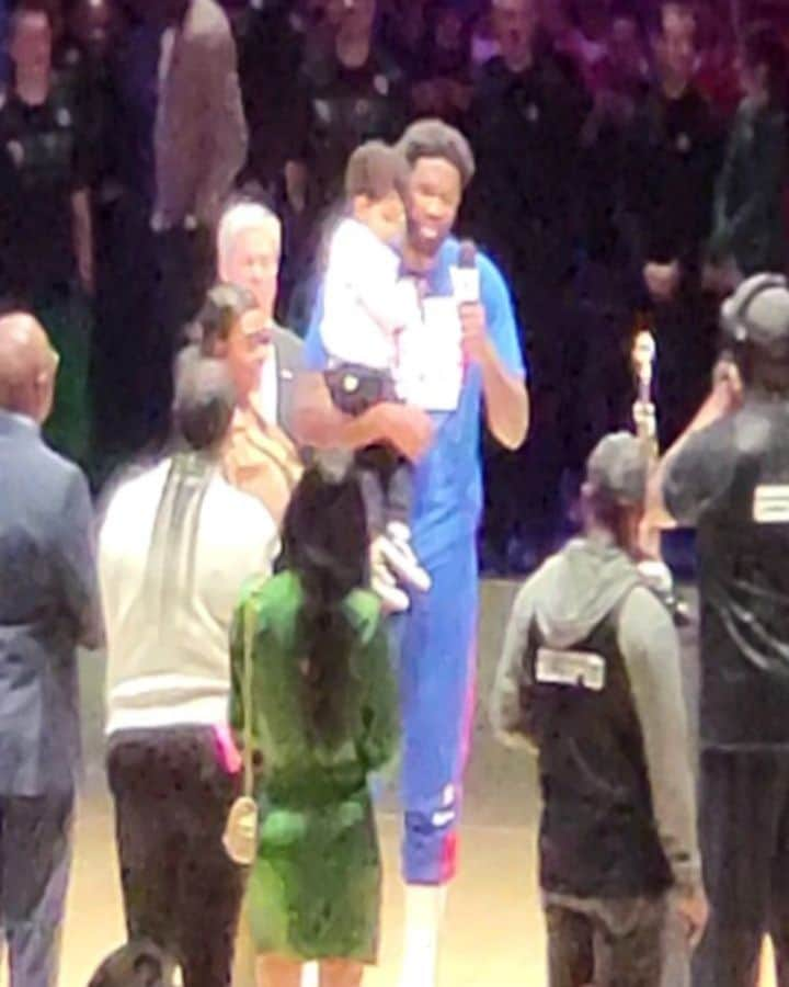 チャド・コールマンのインスタグラム：「@joelembiid #TheProcess #MVP @sixers vs @celtics  @nba #Game3 @hoagiepop @celtictso #GO76ers #GoodDad」