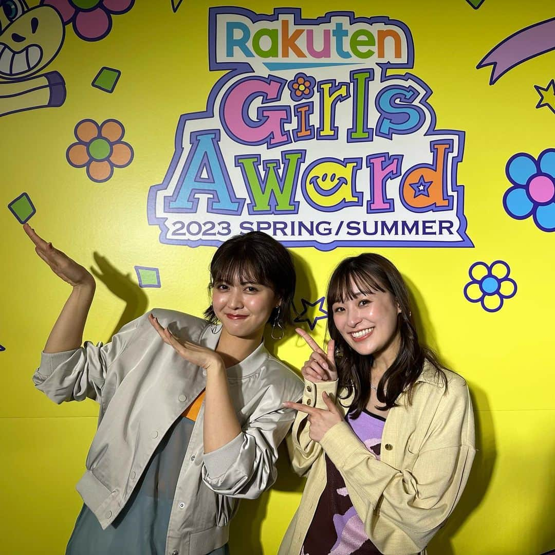 TBS「王様のブランチ」さんのインスタグラム写真 - (TBS「王様のブランチ」Instagram)「【「Rakuten GirlsAward 2023 SPRING/SUMMER」に潜入🎤】 .  ５月４日に開催されていた 「Rakuten GirlsAward 2023 SPRING/SUMMER」 にブランチが潜入👚 ４組の皆さんにインタビューさせていただきました👑  #HiHiJets の皆さん #山本舞香 ちゃん #村重杏奈 ちゃん #松元絵里花 ちゃん #鈴木美羽 ちゃん  ありがとうございました✨✨  #RakutenGirlsAward2023 #ガルアワ #ガルアワ2023 #榎本ゆいな #王様のブランチ #ブランチファミリー」5月6日 9時41分 - brunch_tbs