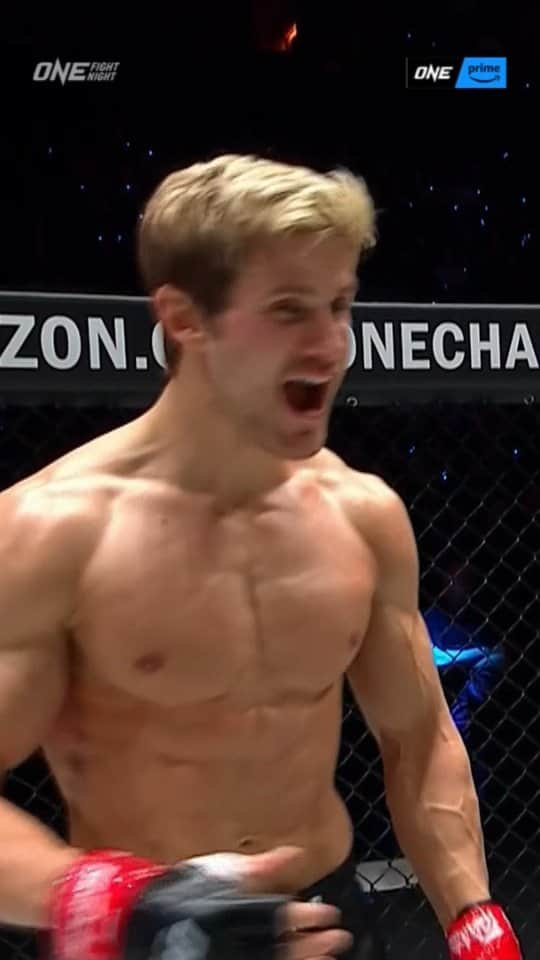 セージ・ノースカットのインスタグラム：「Thank you, Mr. Chatri 🙏 @supersagenorthcutt⁠ ⁠ Tune in to Prime Video NOW to catch the rest of ONE Fight Night 10! ⁠ ⁠ LIVE NOW | #ONEFightNight10⁠ 🇺🇸🇨🇦 WATCH LIVE on Prime 👉 Link in bio⁠ 🌍 Live TV broadcast in 170+ countries (check local listings)⁠ 🌍 Also available on ONE YouTube and ONE Facebook (geo-restrictions may apply)⁠ 🌍 Also available on Watch.ONEFC.com (geo-restrictions may apply)」