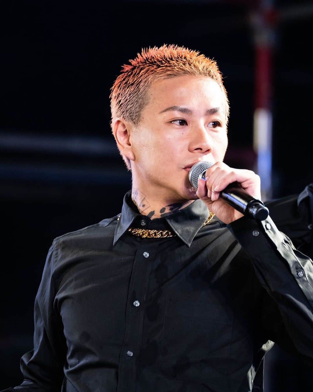 銀太【レペゼン地球】のインスタグラム：「坊主もいいもんやね(^^)」