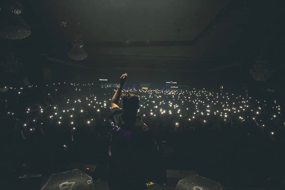 Sorriso Marotoのインスタグラム：「Registros do nosso encontro com Joinville-SC, foi bom demais estar com vocês! 🖤  Mais tarde tem mais com a turma de Tubarão-SC no Hangar 307. Vambora✌🏽  📸 @ovitorbranco」