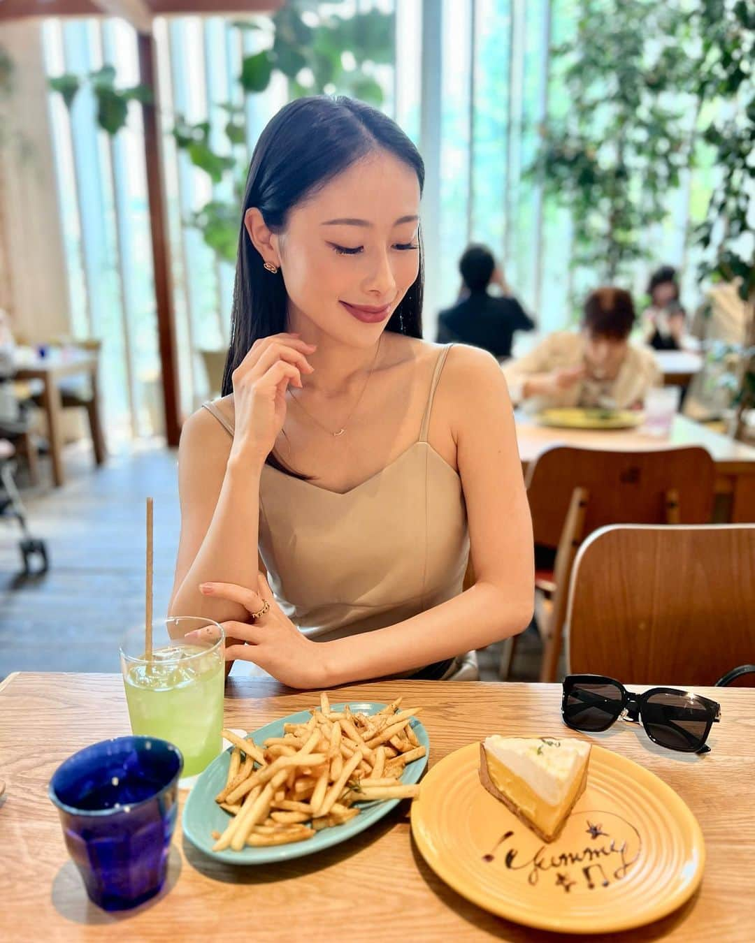 長沼南帆さんのインスタグラム写真 - (長沼南帆Instagram)「ドヤ顔ポテト🍟😏  #ロンハーマンカフェ #rch #横浜グルメ #みなとみらいグルメ #みなとみらいランチ #横浜ランチ　#横浜女子会 #rhc #rhccafe #みなとみらいカフェ #横浜カフェ」5月6日 22時33分 - n_on_a_diet