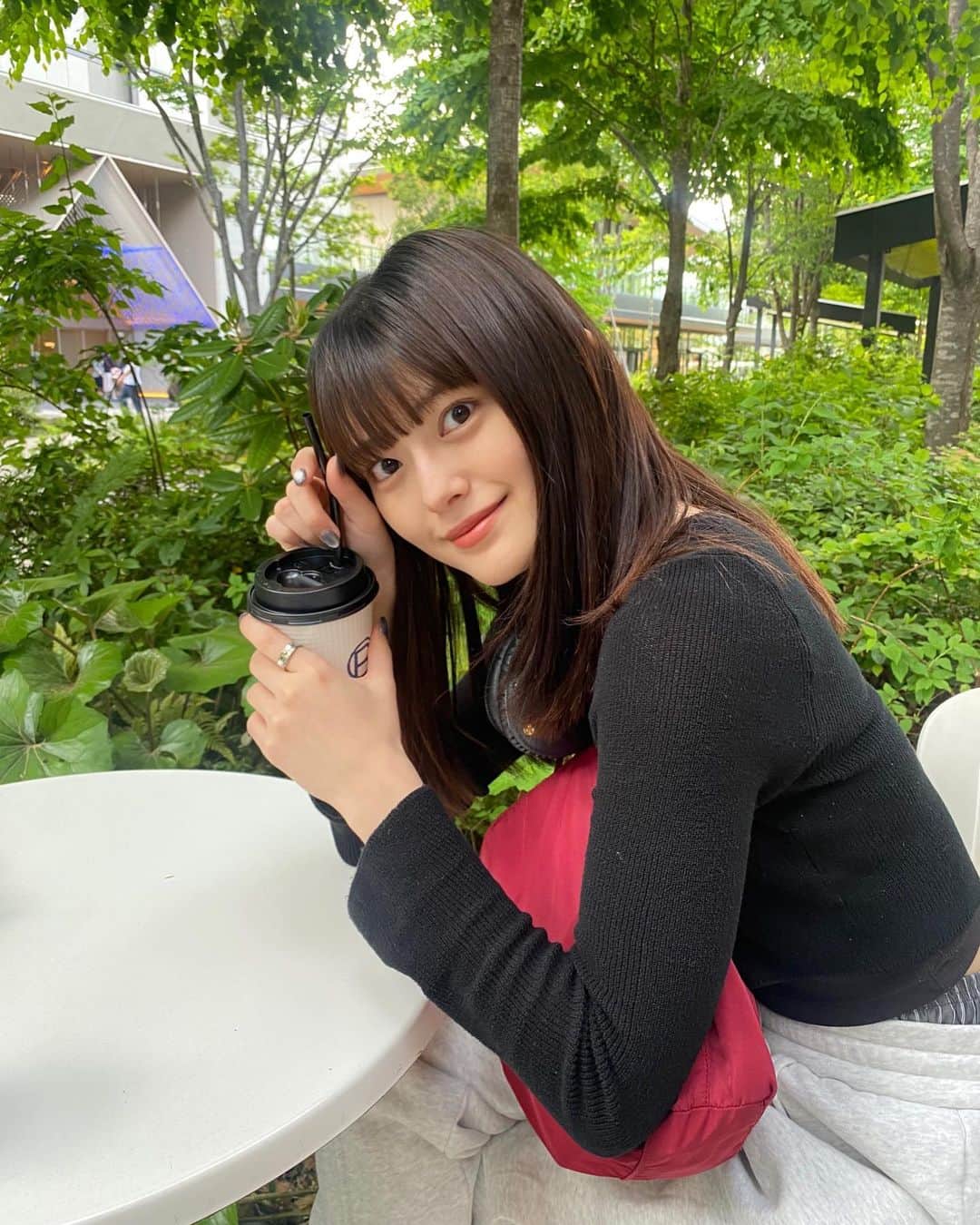 田中珠里さんのインスタグラム写真 - (田中珠里Instagram)「お母さんとぶらぶらしたday👩 #餃子  #餃子とビール  と #アンパンマン」5月6日 22時39分 - shuritanaka_official