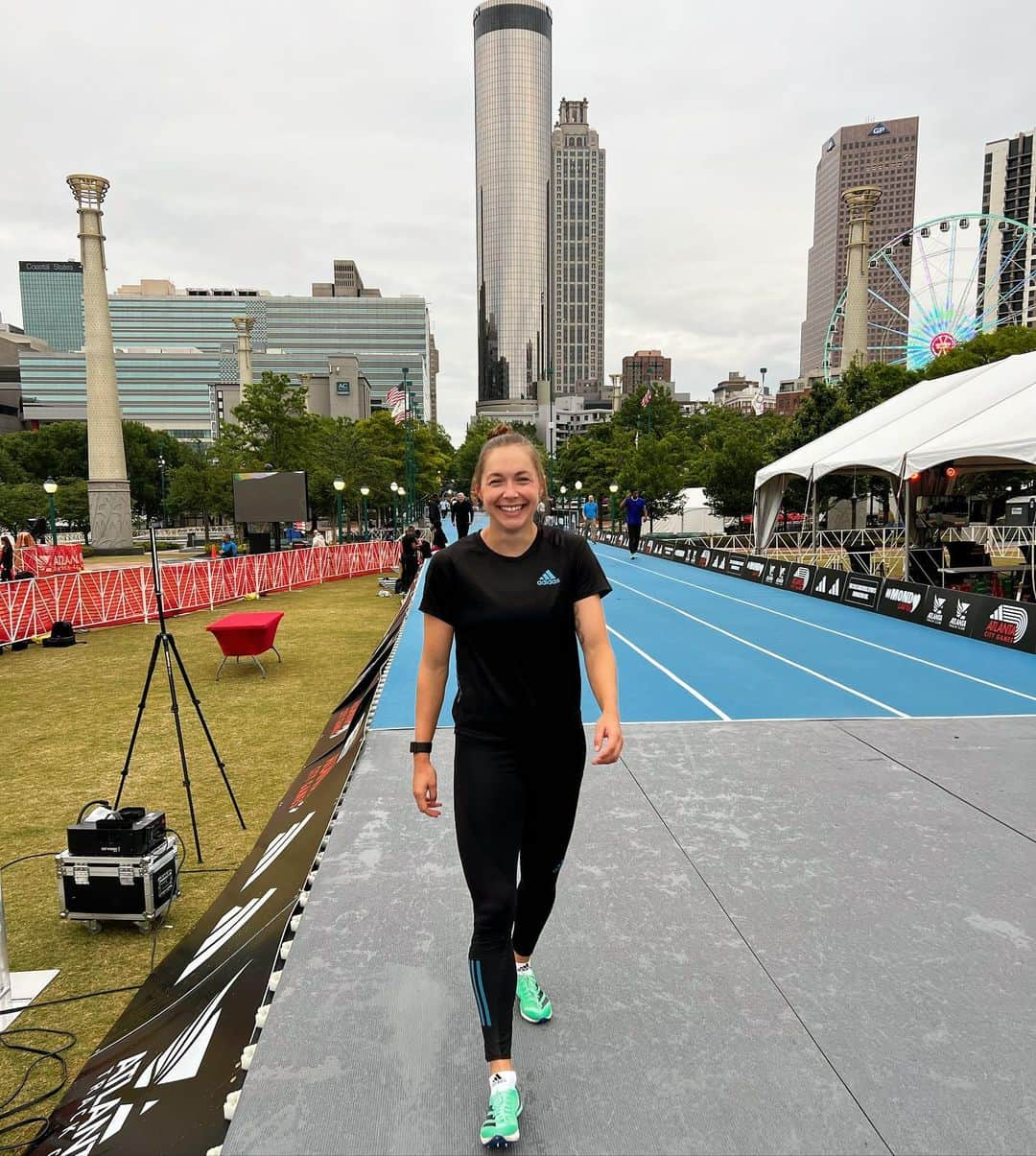 ジーナ・ルケンケムペルのインスタグラム：「Ready for @adidasatlcitygames tonight 🔥  #impossibleisnothing #teamlückenkemper #teamlueckenkemper」