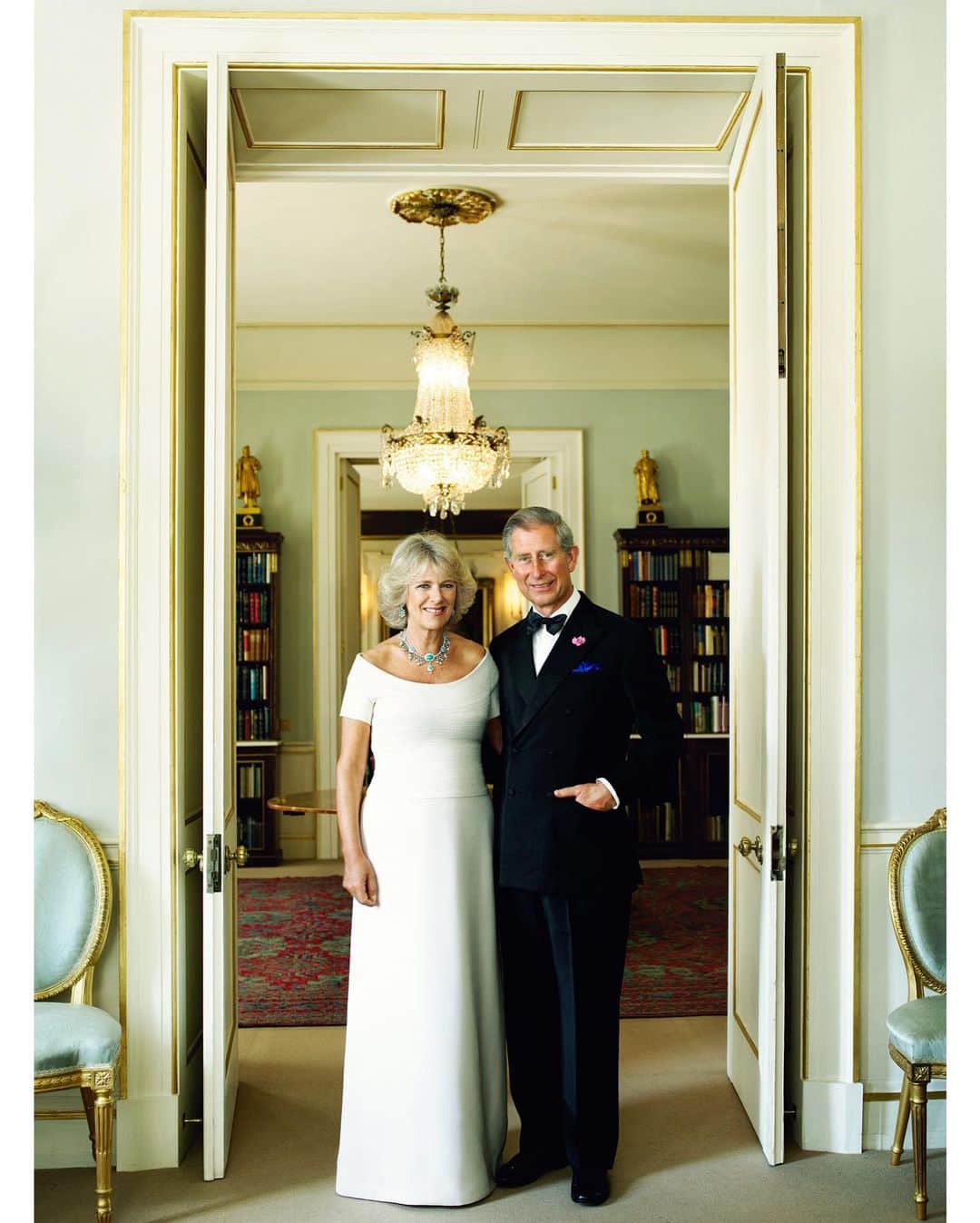 マリオ・テスティーノのインスタグラム：「CORONATION THEIR MAJESTIES KING CHARLES III & QUEEN CAMILLA  Clarence House, 2005 TESTINO ARCHIVE」