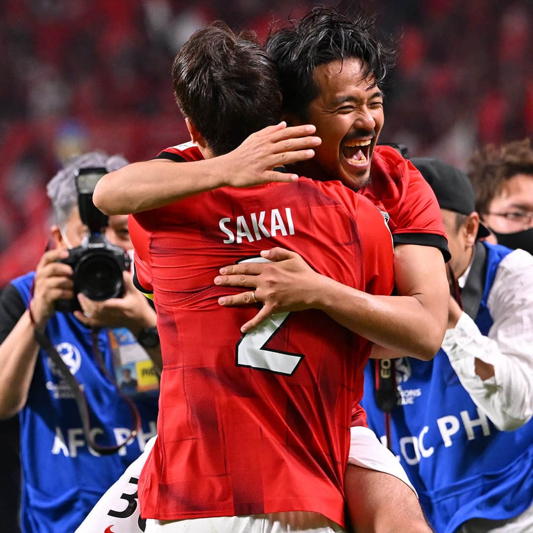 GQ JAPANさんのインスタグラム写真 - (GQ JAPANInstagram)「浦和レッズ、ACL 優勝！ 大会最多の3度目のアジア王者に。 おめでとうございます！  #浦和レッズ #浦和レッドダイヤモンズ #urawareds #UrawaRedDiamonds #afcチャンピオンズリーグ #ACL #acl決勝 #サッカー #soccer #football #⚽️」5月6日 23時06分 - gqjapan