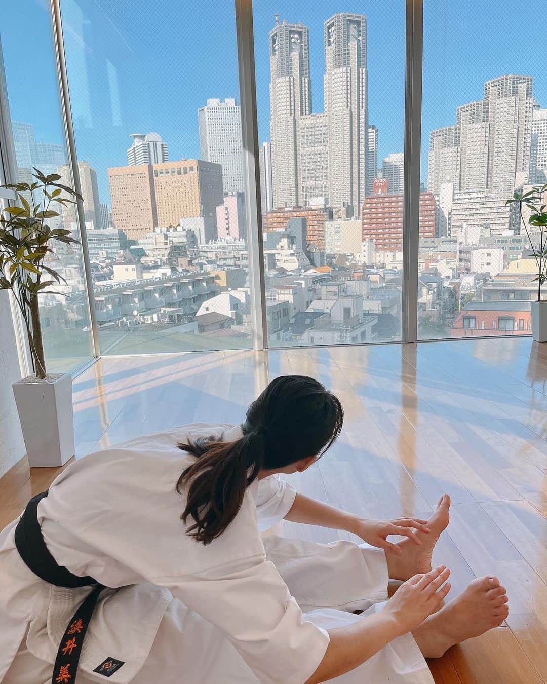 浜井美香さんのインスタグラム写真 - (浜井美香Instagram)「#kyokushin #karate #martialarts #kick #kumite #warrior #karatekid #kungfu #Киокушин  #каратэ #空手 #تمرين  #japan #S hinjuku」5月6日 23時11分 - kyokushin_karate_mika