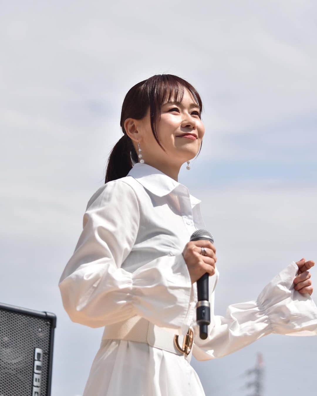 大和姫呂未のインスタグラム：「マカロンフリーライブの写真送ってくださった方沢山いてありがとうございます。😊  私、インスタってほとんど見てなくて、DMも初めて開きました、、！笑笑  今日確認させて頂きました！ 遅くなりすみません。 本当に、私にまでありがとうございます😊  これからは三日に一回くらいは確認しよう、、、！  いろんなところでまたお会いするのを楽しみにしてます。」