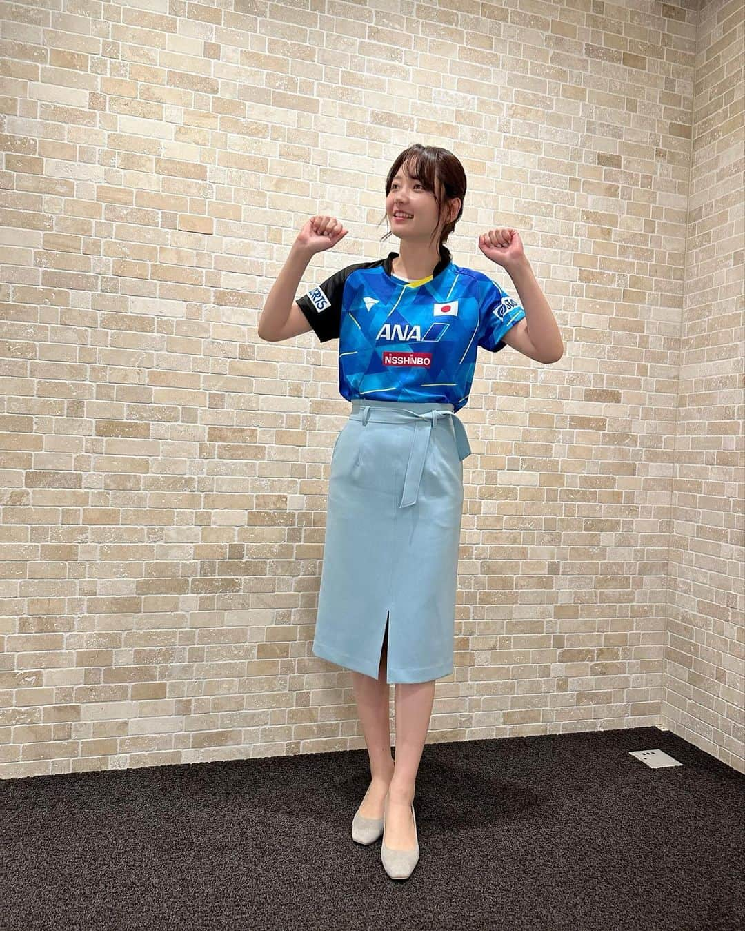 竹崎由佳さんのインスタグラム写真 - (竹崎由佳Instagram)「. 久しぶりの卓球ジャパン！🏓明日も行われるパリ五輪代表選考会の試合を取り上げました！ 明日の決勝は、テレビ東京で生中継しますのでお見逃しなく🔥  そして今日は、武井壮さんのお誕生日👏✨お会いすると必ず新しいチャレンジについて話してくださって、聞いているだけでワクワクします☺︎楽しい50代にしてください！  skirt #nolleys_official tops 日本代表ユニホーム✨  #世界卓球2023 #世界卓球　#卓球 #乒乓球」5月6日 23時43分 - yuka__takezaki