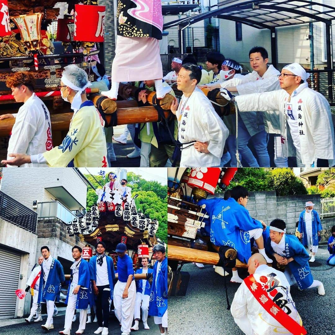 井坂信彦さんのインスタグラム写真 - (井坂信彦Instagram)「ゴールデンウィークはお祭り三昧。 今年はだんじりを後押しする役をさせて頂きました。 最前列の時は、「後ろがもっと押してくれたら」と思っていましたが、いざ後ろをやってみると「なるほど」という所もありました。 どんな仕事でも、たまにポジション交代してみると、チームワークが高まりますね。」5月6日 23時46分 - isakanobuhiko