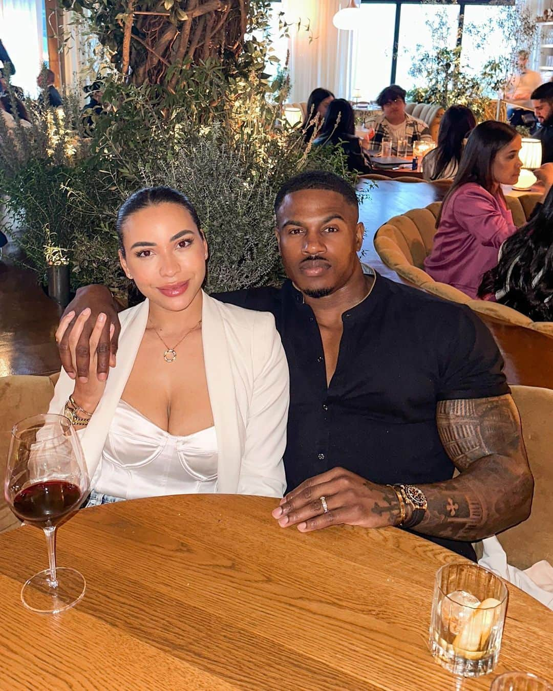 Simeon Pandaさんのインスタグラム写真 - (Simeon PandaInstagram)「Date night ❤️ @chanelcocobrown」5月6日 23時50分 - simeonpanda