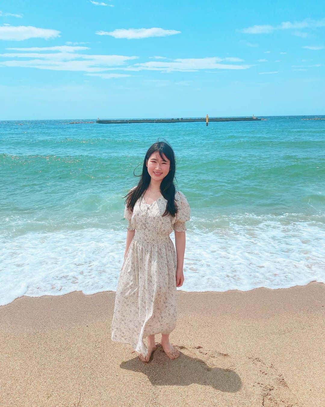 横山天音さんのインスタグラム写真 - (横山天音Instagram)「インナーカラー試着した🌴  #ヘアスタイル#インナーカラー#緑#わかめ#あおさ #神戸#兵庫#須磨 #須磨海水浴場 #須磨海岸 #japan #japantravelphoto#tiktok#instagood#photooftheday#photography#happy #follow#like4like#travel #instagram」5月6日 23時50分 - amagon5546