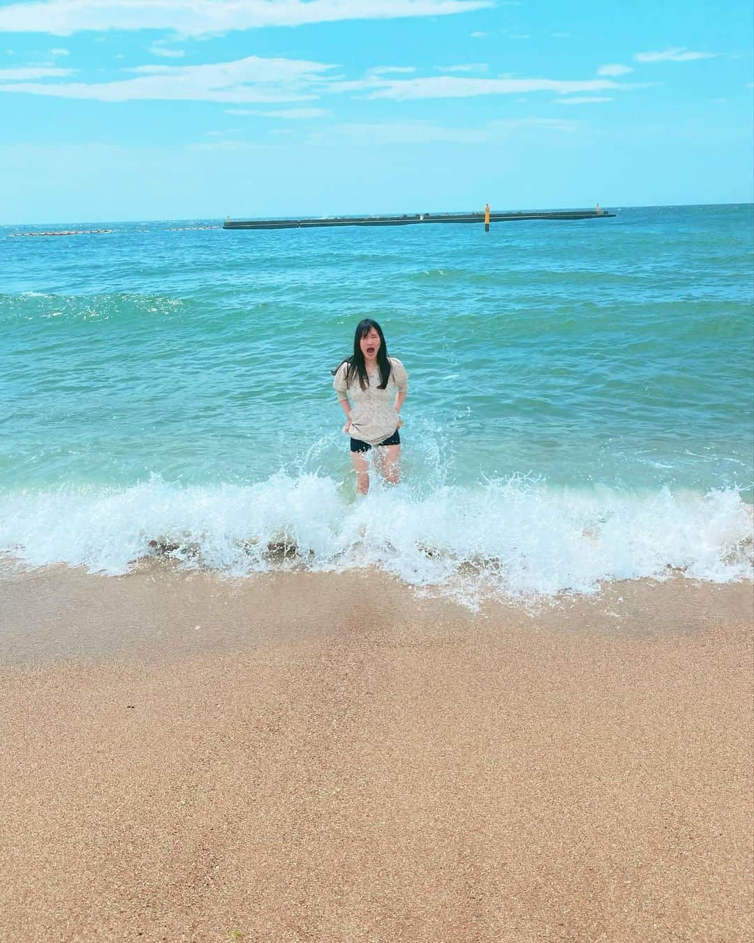 横山天音さんのインスタグラム写真 - (横山天音Instagram)「インナーカラー試着した🌴  #ヘアスタイル#インナーカラー#緑#わかめ#あおさ #神戸#兵庫#須磨 #須磨海水浴場 #須磨海岸 #japan #japantravelphoto#tiktok#instagood#photooftheday#photography#happy #follow#like4like#travel #instagram」5月6日 23時50分 - amagon5546