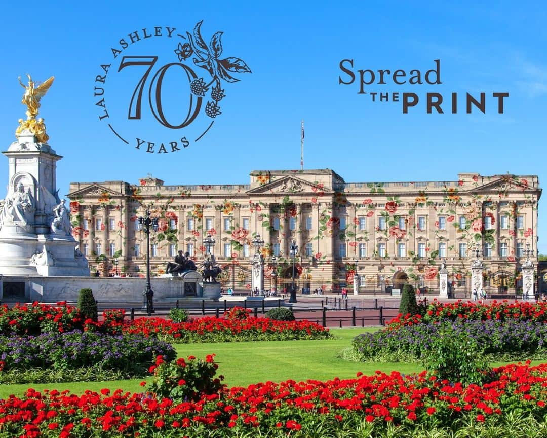 ローラアシュレイのインスタグラム：「Happy Coronation Day! 👑⁣ ⁣ On this special occasion we wanted to spread the print to an iconic landmark of London, in celebration of the coronation of our new King.⁣ ⁣ #SpreadThePrint #70YearsofLauraAshley」