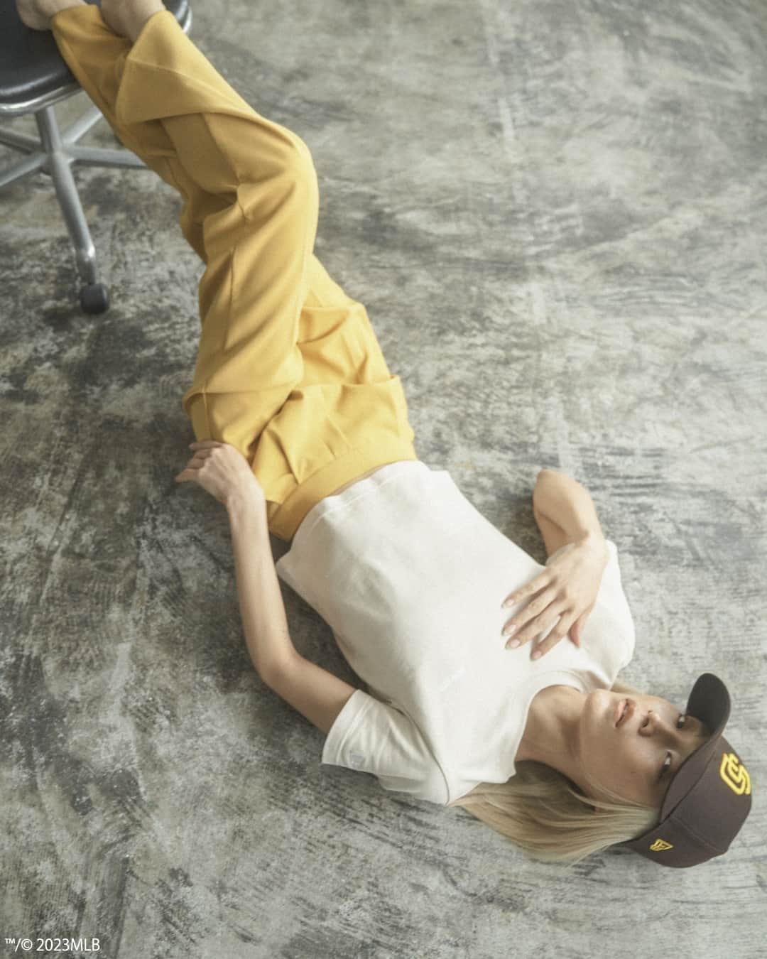 のインスタグラム：「9FORTY⁠ San Diego Padres⁠ ⁠ フロント裏の特殊加工による美しい形状のベースボールキャップ［9FORTY］。⁠ 丸みを帯びた流線型のシルエットが特徴です。⁠ ⁠ ⁠ #NEWERA #9FORTY #BoxLogo #ニューエラ #ニューエラキャップ #ニューエラコーデ」
