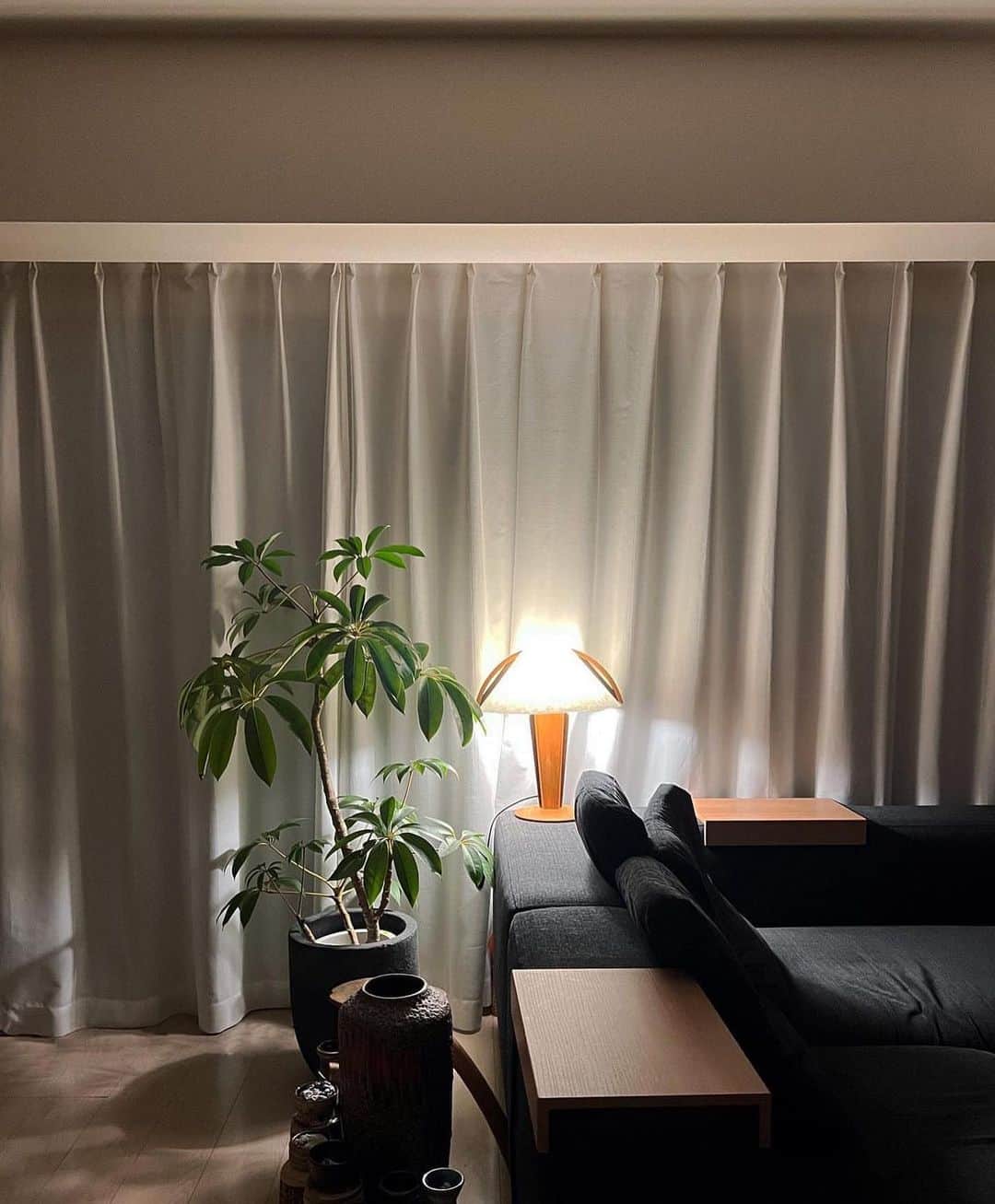 tappy1119のインスタグラム：「夜、この照明だけにする時好き💡🌟」