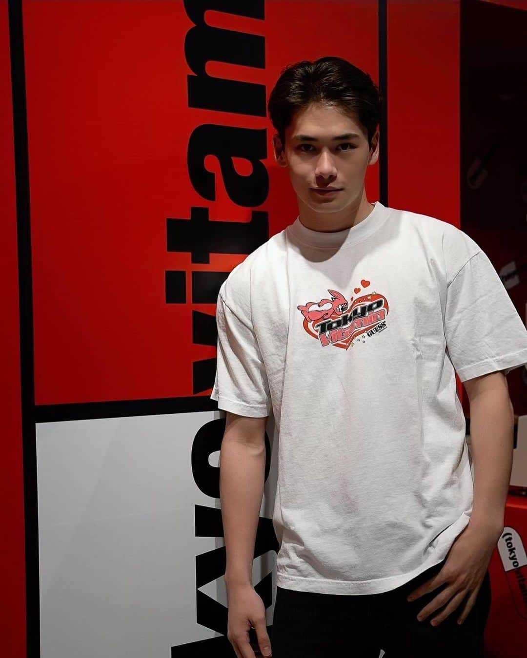 SEANさんのインスタグラム写真 - (SEANInstagram)「GUESS Originals x tokyovitamin POP-UP STORE  ・開催場所：Zero Base 神宮前　　東京都渋谷区神宮前6-4-1  ・開催期間：〜5月7日（日） ・営業時間：12:00-19:00  @guessoriginals  @tokyovitamin   #GUESSOriginals」5月6日 16時39分 - sea.n96