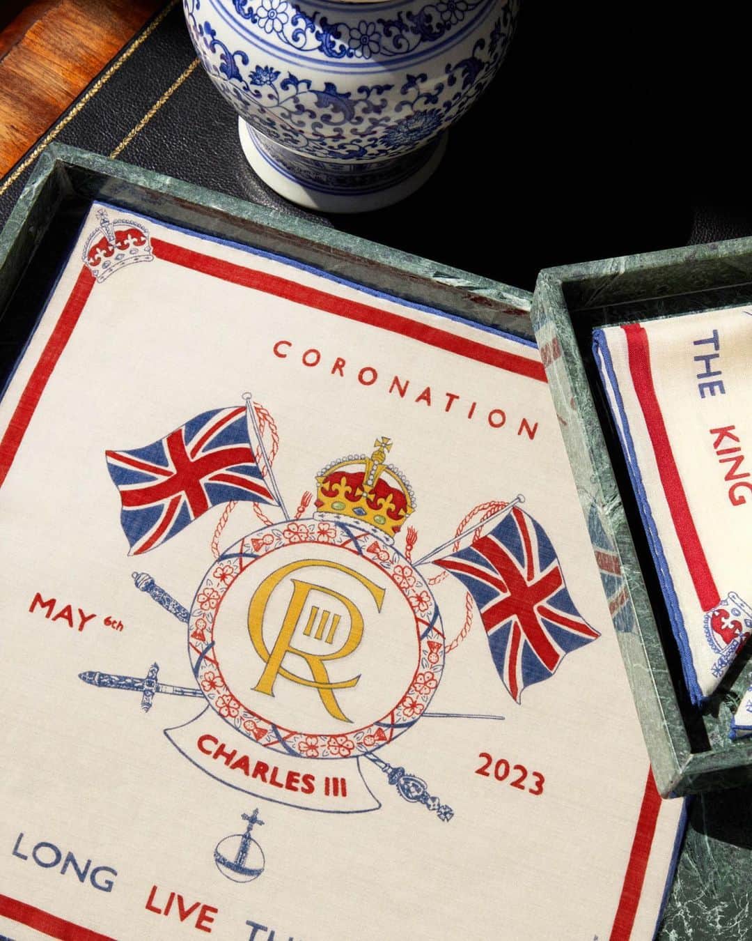 ハケットのインスタグラム：「Long live the King. Discover our limited-edition pocket square, created to commemorate this historic occasion. Available on the UK website and in selected stores, all proceeds will be donated to a charity of HM The King's choice. #HowToHackett」