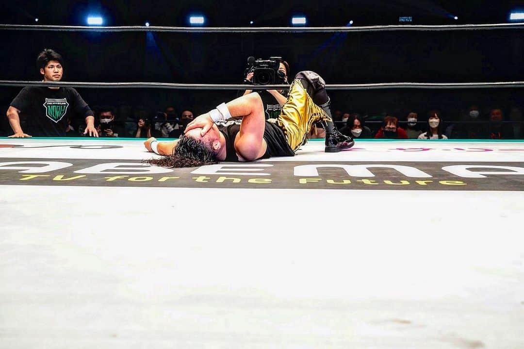 小林瑛太のインスタグラム：「Contraataque..」