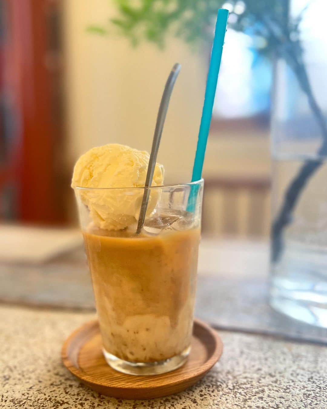 篠崎彩奈さんのインスタグラム写真 - (篠崎彩奈Instagram)「幸。アイスがとても美味でした🍨 #コーヒーフロート #cafe巡り」5月6日 18時15分 - ayana.s_official