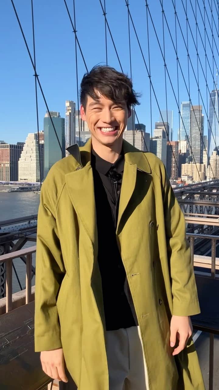 のインスタグラム：「本日より福士蒼汰さんの分人、トレーナーFUKUが活躍するU-NEXT初のオリジナル作品『NoMAD Workout-FUKUトレ in NY-』がU-NEXTにて配信スタート。 フィガロ ジャポンのInstagramでは、福士蒼汰さんのオフショット動画も投稿して行きます🎥 madame Figaro.jpの連載もお見逃しなく！  この動画はどこで撮影しているでしょうか🗽？分かった人はコメントしてみてください✍️  #福士蒼汰 #FukushiSota #NoMADWorkout #トレーナーFUKU #후쿠시소타 #newyork #ニューヨーク #ブルックリンブリッジ #BrooklynBridge  #トレーニング #training #madamefigarojapon #フィガロジャポン #マダムフィガロジャポン」