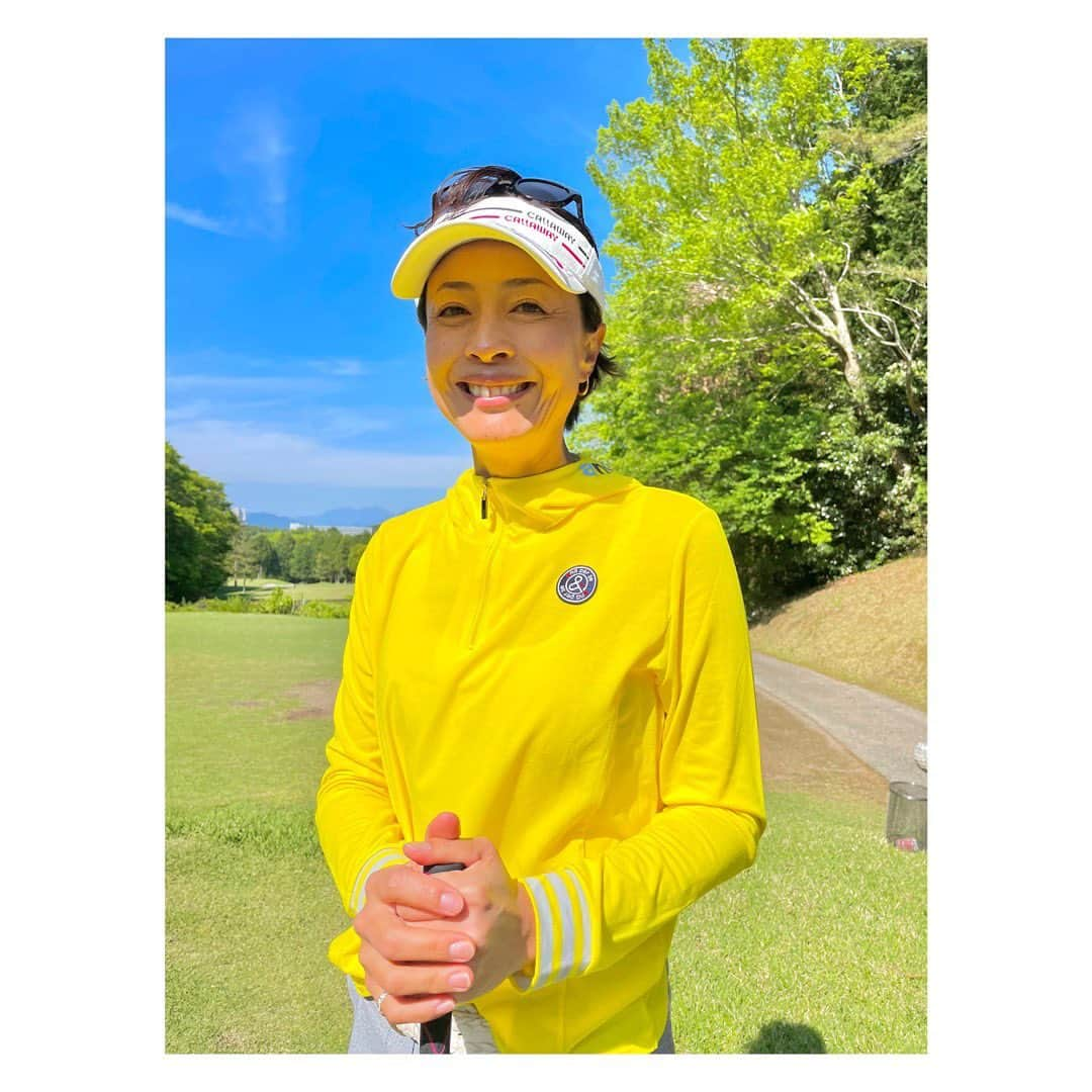 下村真由美のインスタグラム：「🏌️‍♀️🌬🔥  GWに入ってからのラウンドは強風との戦い🫠 頭凄く使います🧐🤔  実は...先日のイベントでスイッチが入り久しぶりにオープントーナメントに出ようかなーなんて思ってます🤭  どーなるかなぁ🫣🫣🫣  #富士屋ホテル仙石ゴルフコース  #base #一宮温泉病院 #callawaygolf」