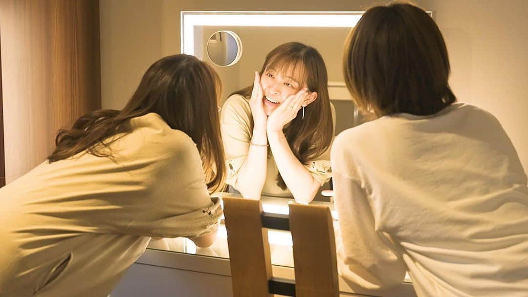 田中理恵のインスタグラム：「なんと！兄夫婦にサプライズで❗️ プレゼント🎁しました😌❤️ YouTubeご覧下さい😆😆」