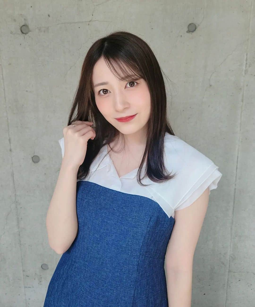 のインスタグラム：「💙  3年ぶりのリアル個別お話し会 ありがとうございましたっ！  懐かしい気持ちでいっぱいになったよー！！😆  #AKB48 #どうしても君が好きだ #お話し会  #私服 #ワンピース #パシフィコ横浜」