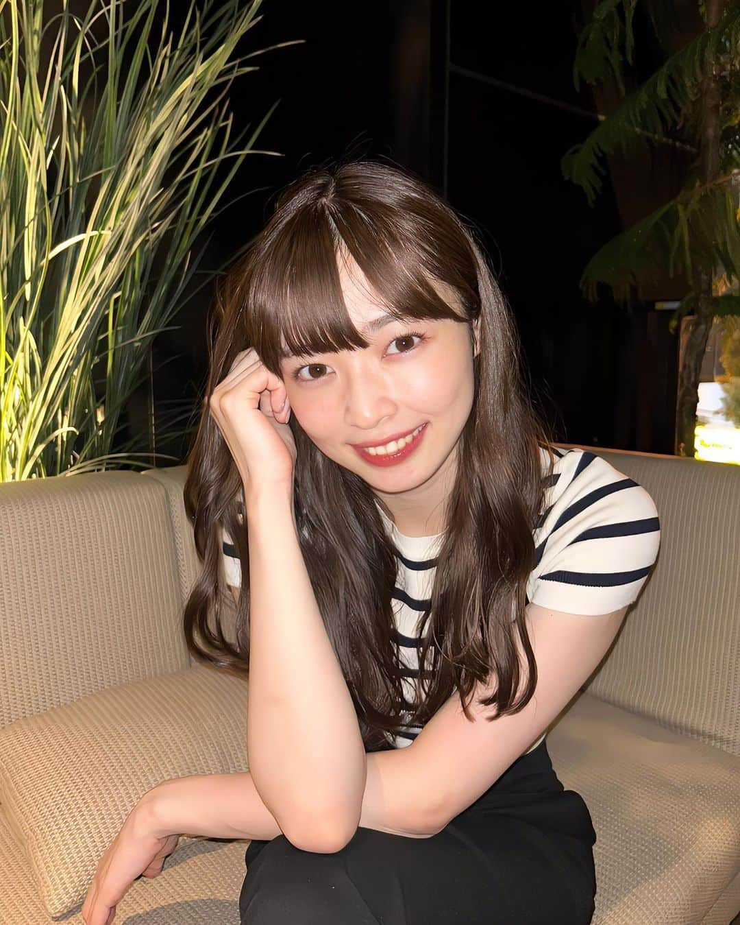 齋藤万莉奈のインスタグラム：「昨日で24歳になりました。 お祝いしてくれた方ありがとうー！🩵  24歳は貯金と料理を頑張ります🌼 皆さまこれからもよろしくね☁️  (最近迷惑タグ付け(?)多くて困ってたのでID変えちゃった！)」