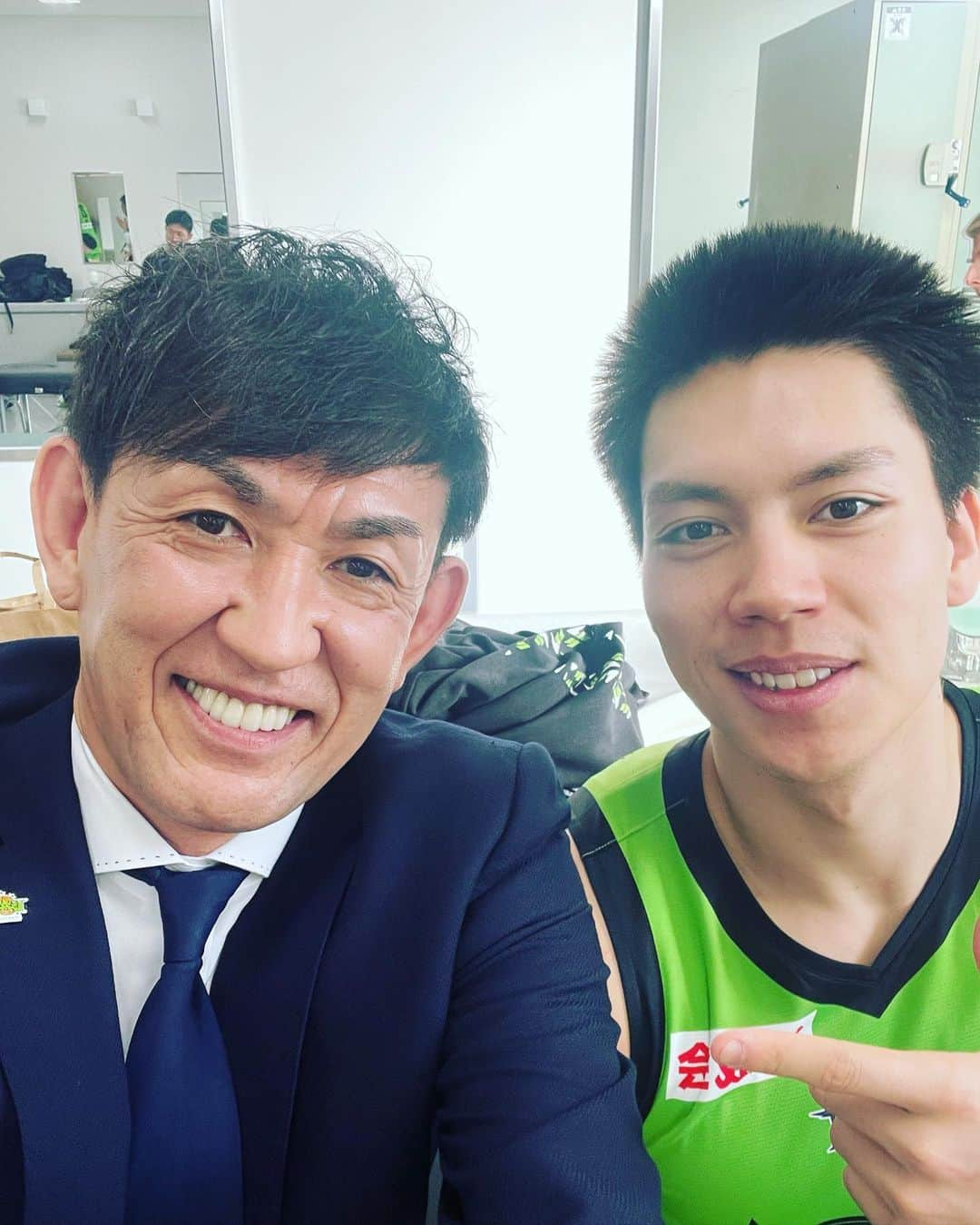 折茂武彦さんのインスタグラム写真 - (折茂武彦Instagram)「ドワイト・ラモス👈👈👈🇵🇭 . . #dwightramos  #Philippinesnationalteam #levangahokkaido  #折茂武彦」5月6日 19時26分 - takehiko_orimo