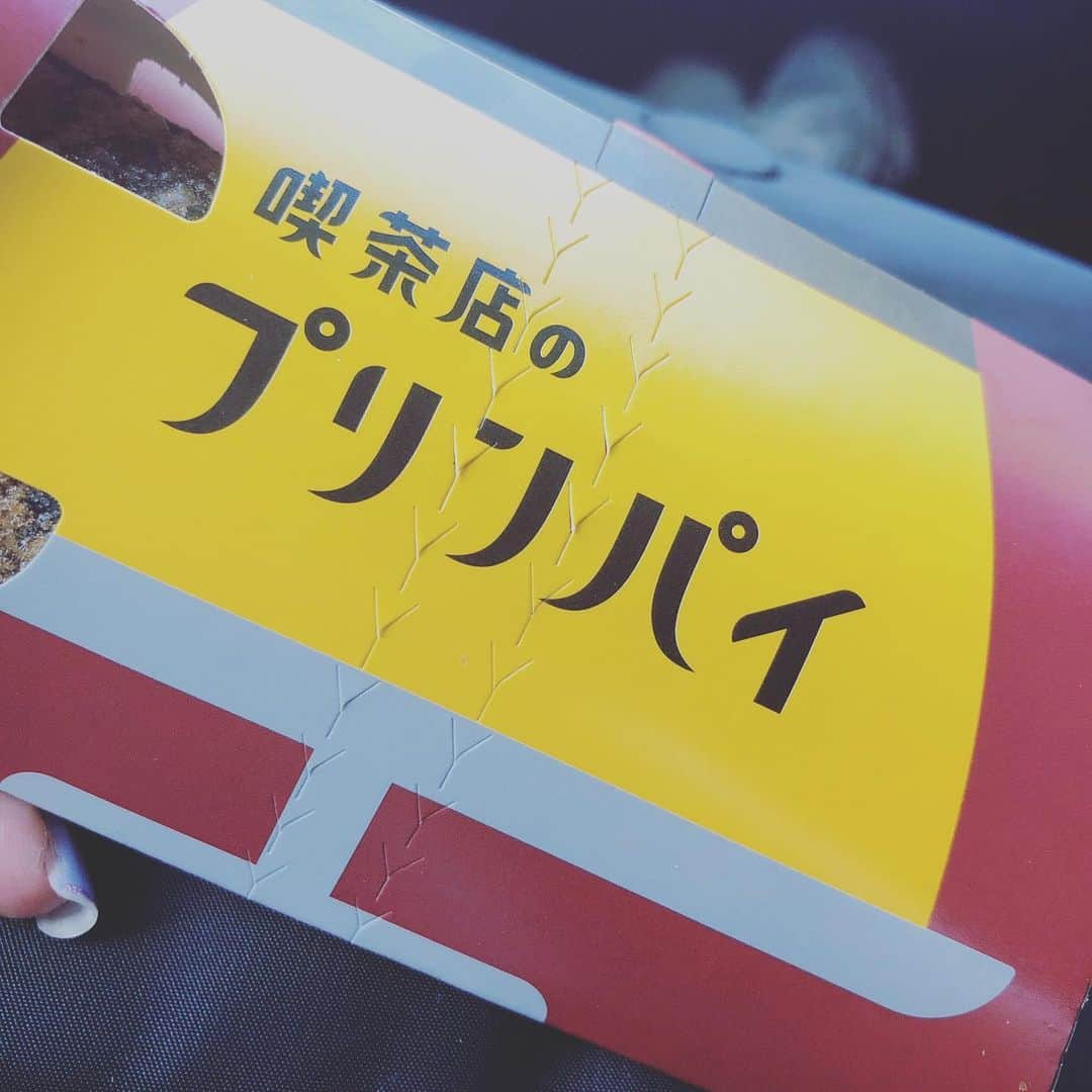 白川りさのインスタグラム：「おいしい… おいしい… 捗るね。デブ活www #おいしい  #デブ活  #絶好調  #マック」