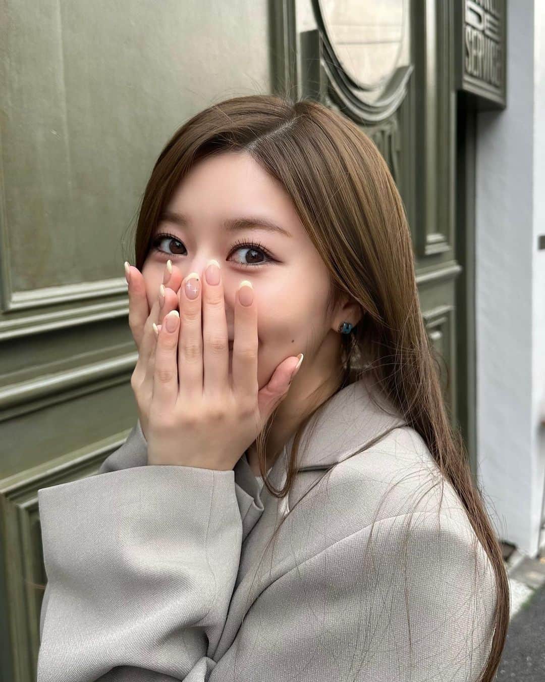 石崎日梨のインスタグラム：「⁡ 最近の𝑚𝑖𝑛𝑖𝑏𝑎𝑔💎⛓️ ミニマリストへの道!!」