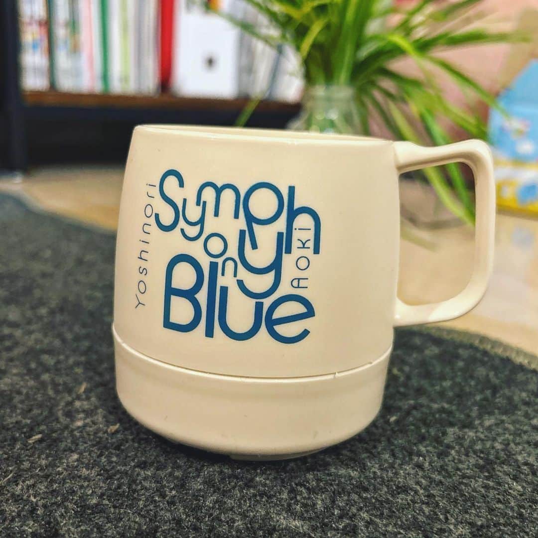 のインスタグラム：「7/8(土)は自主企画”Soft Package” vol.2、しかも僕の主宰するSymphony Blue Labelの初のレーベルナイト。本日正午からご予約受付を開始しました。僕のシンガーソングライターとしての、活動休止前ラストの日にも当たります。どうかお早めに！ 2023.7.8 Sat 東京・下北沢 RHAPSODY Open 18:30 Start 19:00 ■出演： 青木慶則 乙川ともこ @ottotto1101  こんのひよせ @hiyosekonno  熊谷あすみ @_asummy_  横沢俊一郎(Guest) @yokosawaband 石本大介(Support by Guitar)」