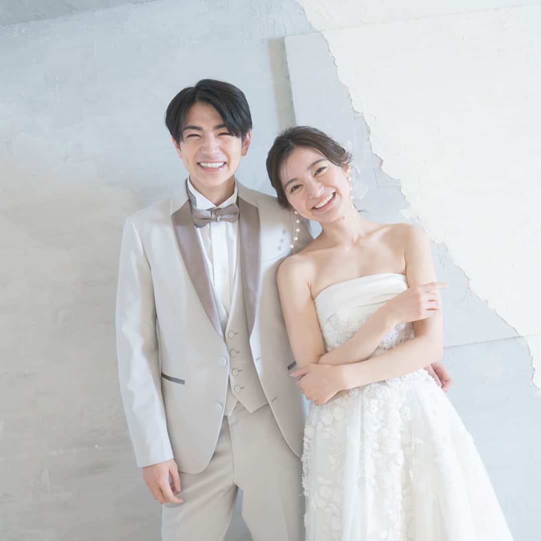 CLAIREのインスタグラム：「6月16日クレール品川シーサイド店オープン🎉 基本料金無料のオープニングキャンペーンも開催します✨  住所：〒140-0004 東京都品川区 南品川3-6-22 ラ･メゾン・ド3622 2階 TEL：050-1867-4812 営業時間：9:00 ‐ 18:00 ※火曜・木曜定休（祝日を除く）  #クレールブライダルスタジオ #フォトウェディング #結婚式準備 #プレ花嫁 #卒花嫁 #和装ヘア #和装前撮り #前撮り #写真で結婚式 #白無垢 #着物 #ウェディングドレス #結婚写真 #結婚準備 #日本中のプレ花嫁さんと繋がりたい#ウエディングフォト #フォトウエディング #2023春婚 #2023夏婚 #2023秋婚 #都内ウエディングフォト」