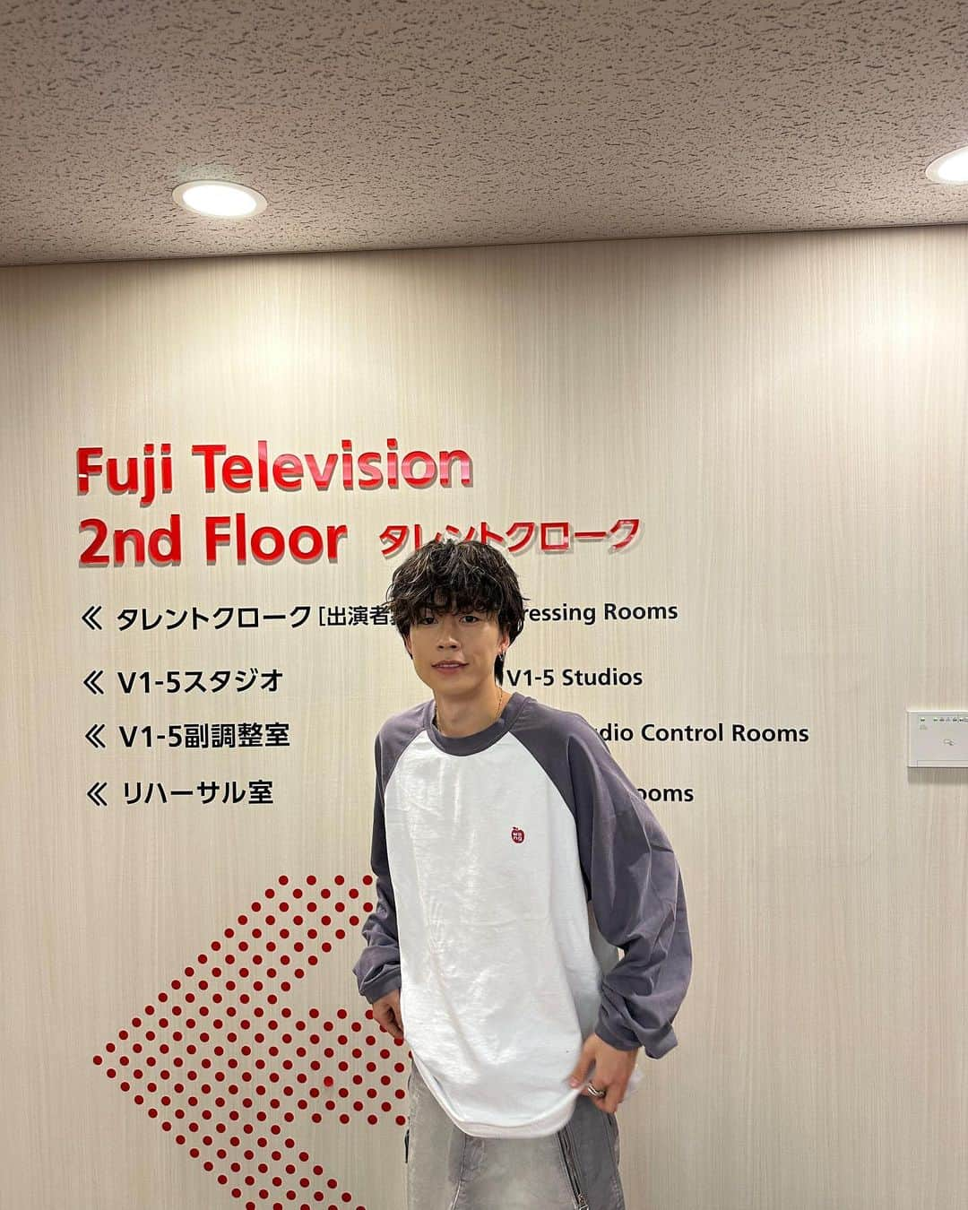 ゆうたさんのインスタグラム写真 - (ゆうたInstagram)「テレビ局ってカッコいい フジテレビ電波ジャック無事終了🫡 見てくれた方ありがとうございました😊 緊張したけど楽しかったな〜  #8ch #フジテレビ」5月6日 20時29分 - com.yuta