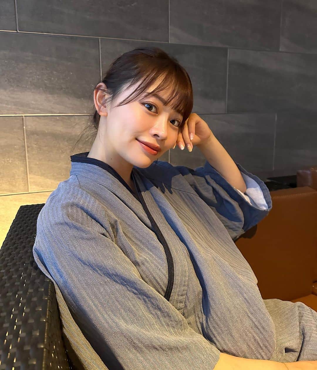 高木由梨奈のインスタグラム：「🏨🩶 色々観光地回るのも楽しいけど、ホテルでのんびり過ごすのも良いよね😌 1週間くらいここにいたい。。💭笑」