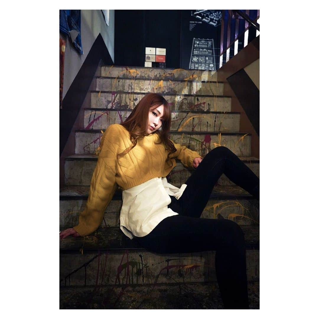 愛聖りささんのインスタグラム写真 - (愛聖りさInstagram)「. ❺  のりえもんさんに撮ってもらったシリーズ これにて終了です🙇‍♀️❤️ 友達にも『このシリーズめっちゃいいね』って 言ってもらえて、もう全てはのりえもんさんの おかげなんですけど、嬉しかったです🥰 またいろいろ教えていただきたいです🥹  #写真 #ポートレート #モデル #被写体 #photo #portrait #model #사진 #초상화 #모델 #followme #instagood」5月6日 20時37分 - risa_aise