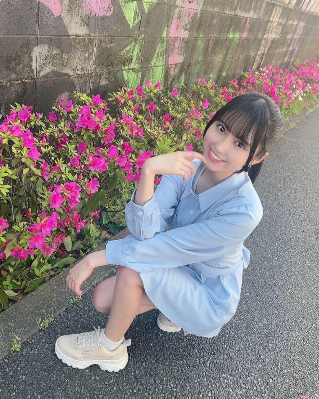 瀬戸ゆなのインスタグラム：「▫️   この日はライブのレッスン🎤 今日は一日お勉強してました📚 集中力が続く秘訣✨️教えてほしい〜🫶  #夢アドシトロン  #アイドル  #高校生女子  #シャツワンピース  #厚底スニーカー  #ポニーテールアレンジ  #瀬戸ゆな」