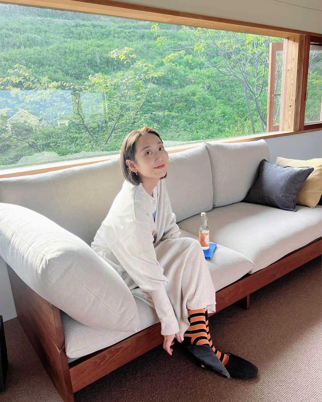 tappy1119のインスタグラム：「ちょと前の写真だけど。 ダラダラ過ごす休日　🛌🍊」